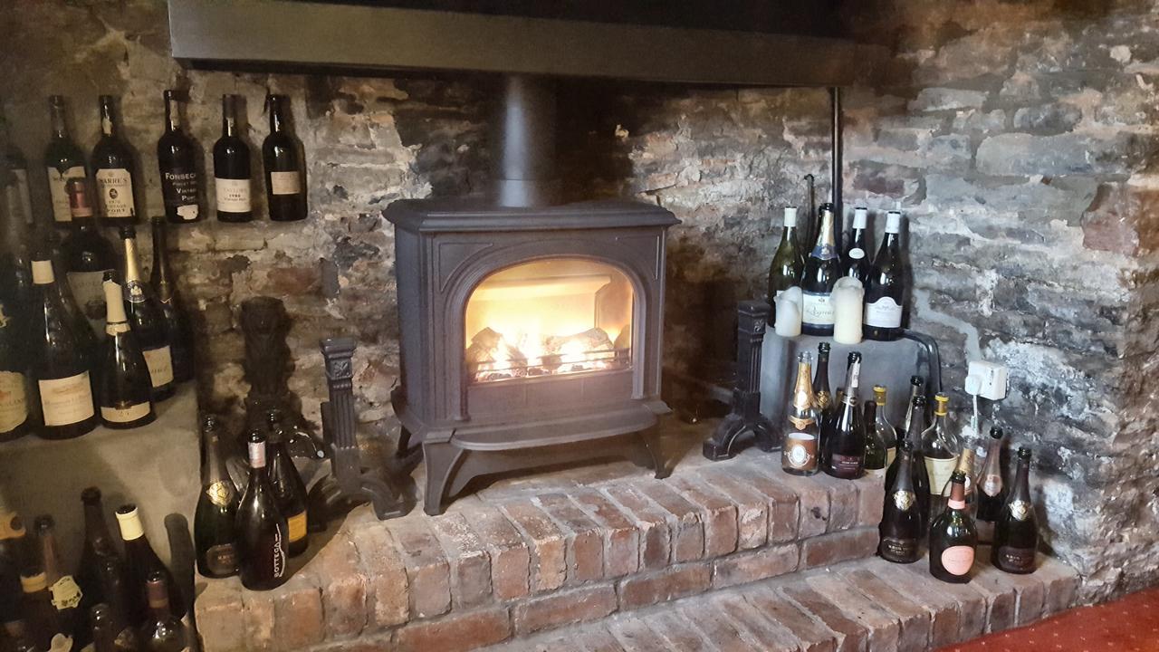Готель The Carpenters Arms Pensford Екстер'єр фото