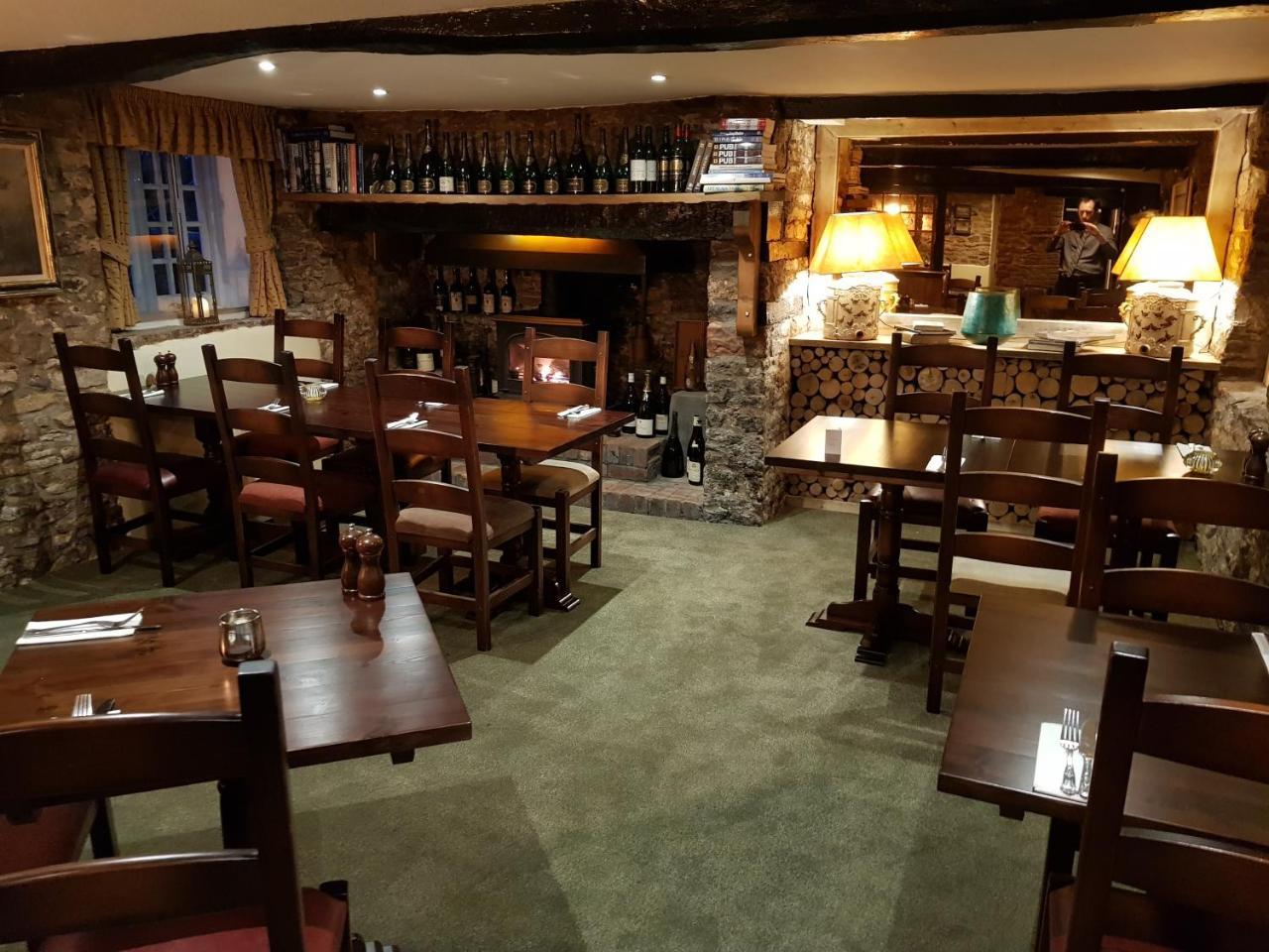 Готель The Carpenters Arms Pensford Екстер'єр фото
